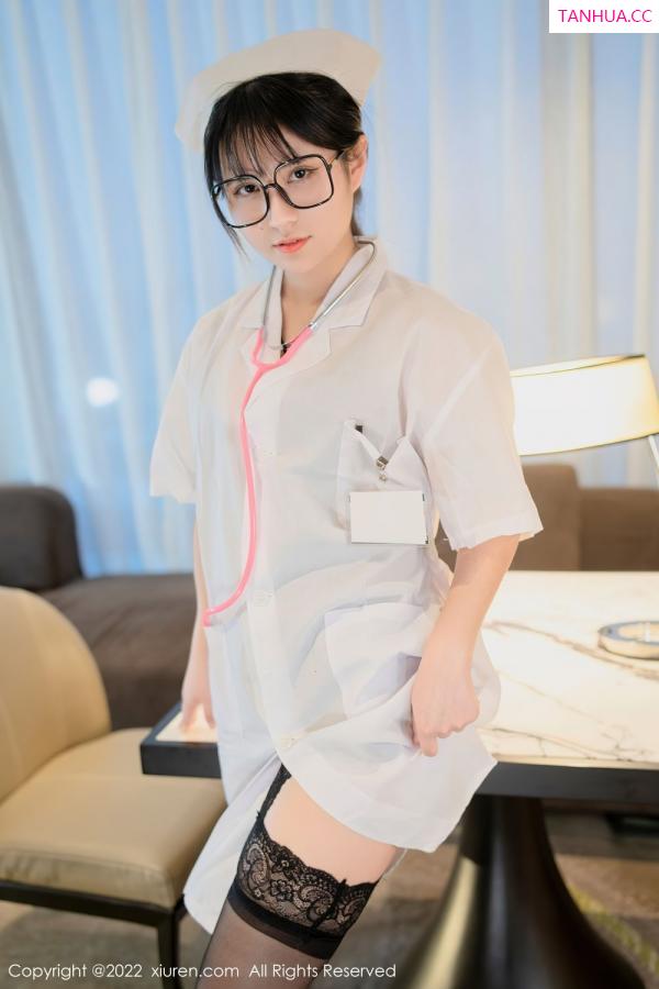 久久Aimee  [XiuRen]高清写真图 2022.06.29 No.5202 久久Aimee第11张图片